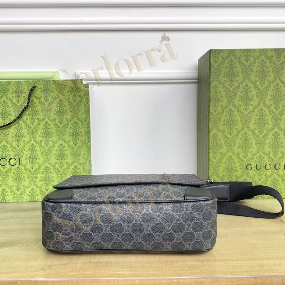GUCCI GG EMBLEM MEDIUM CROSSBODY BAG