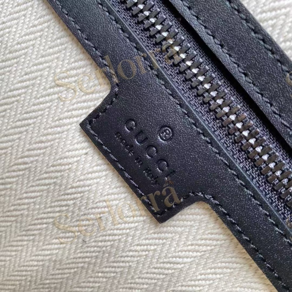 GUCCI GG EMBLEM MEDIUM CROSSBODY BAG