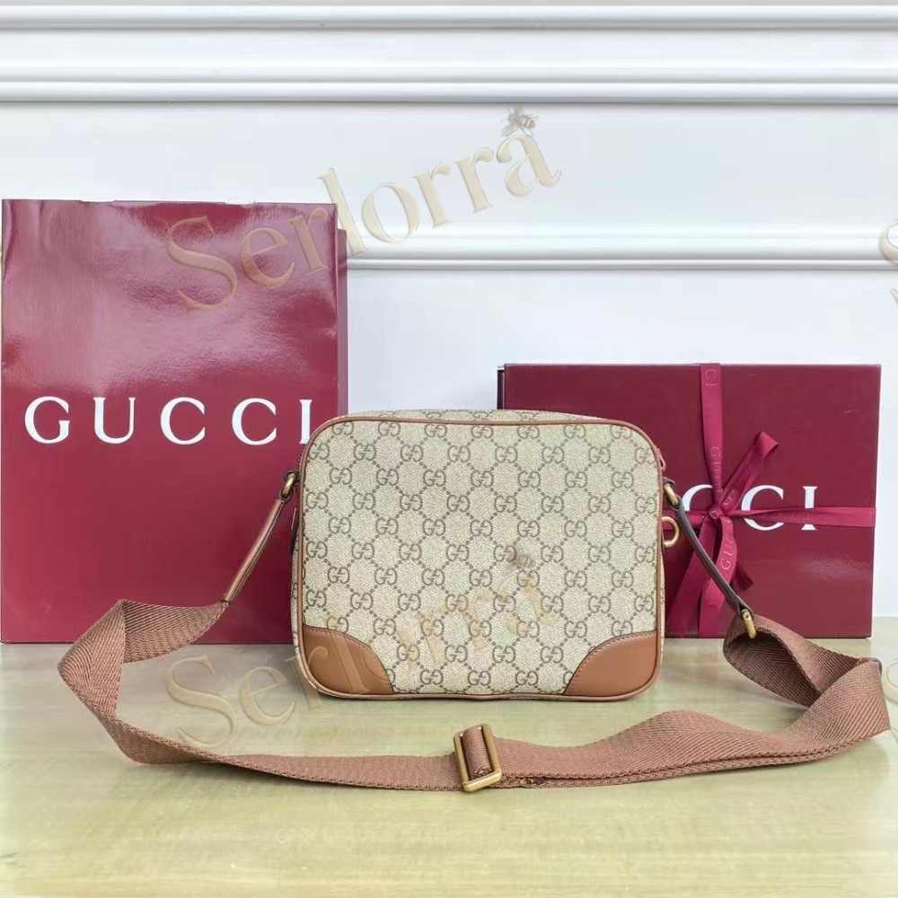GUCCI GG EMBLEM MEDIUM BELT BAG