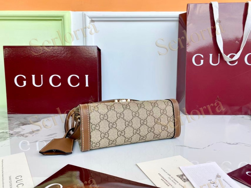 GUCCI PADLOCK SMALL TOP HANDLE BAG