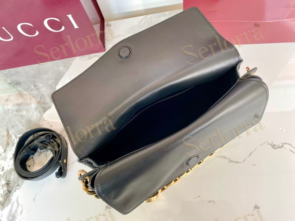 GUCCI MEDIUM SHOULDER BAG WITH CHAIN