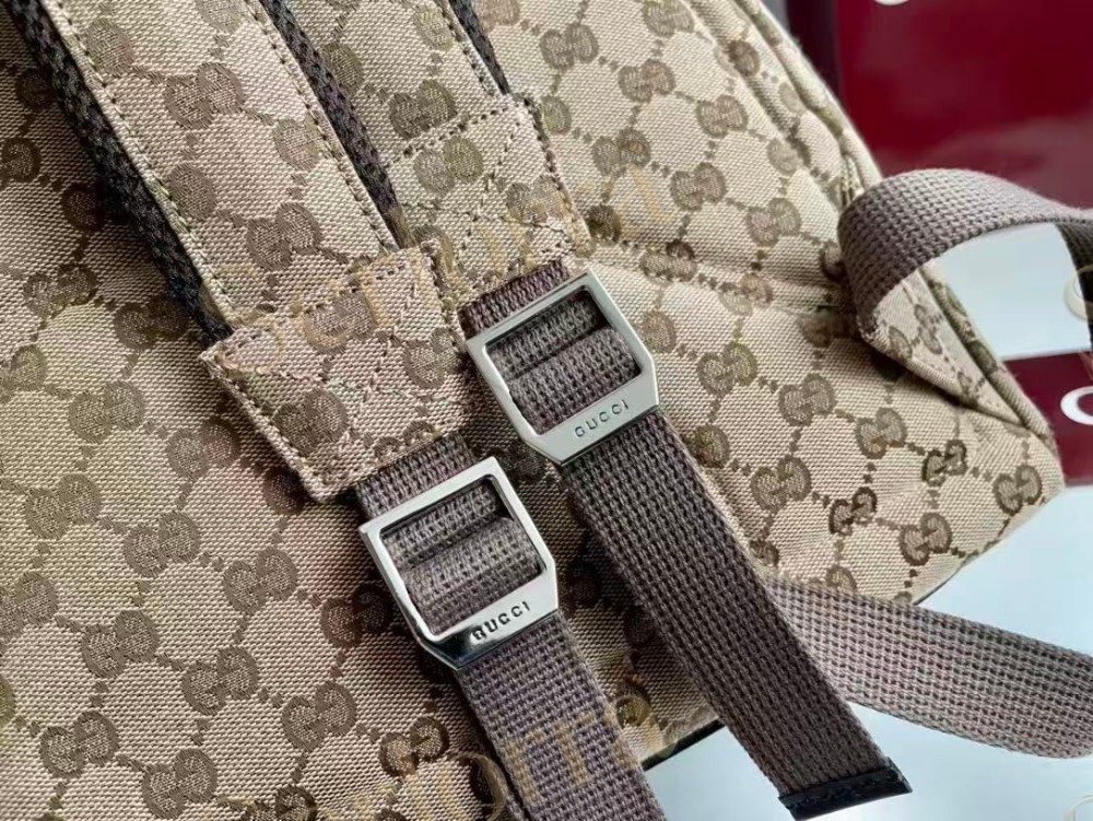 GUCCI MEDIUM GG BACKPACK WITH WEB