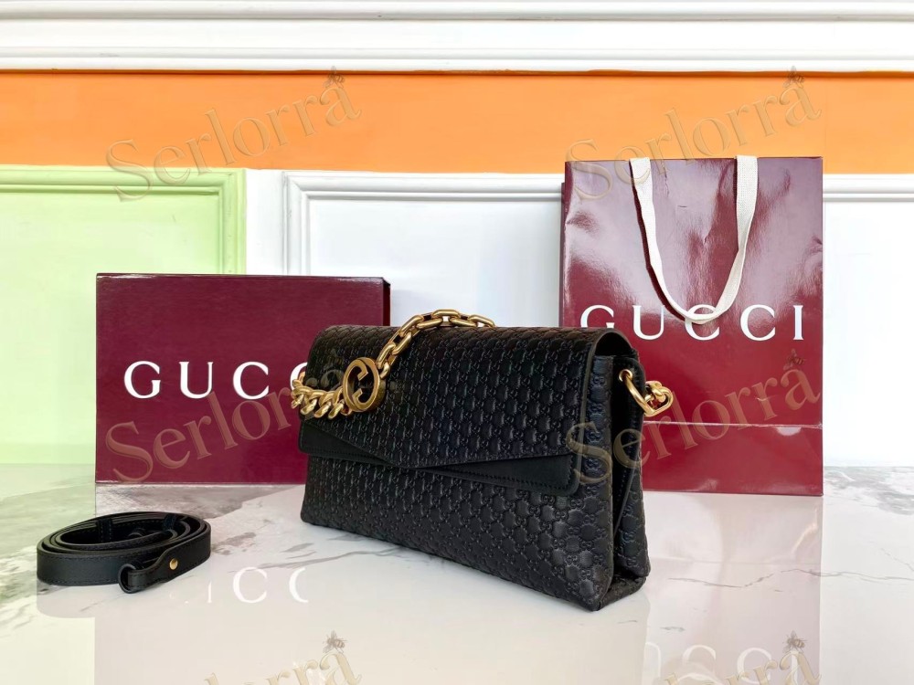 GUCCI MEDIUM SHOULDER BAG WITH CHAIN