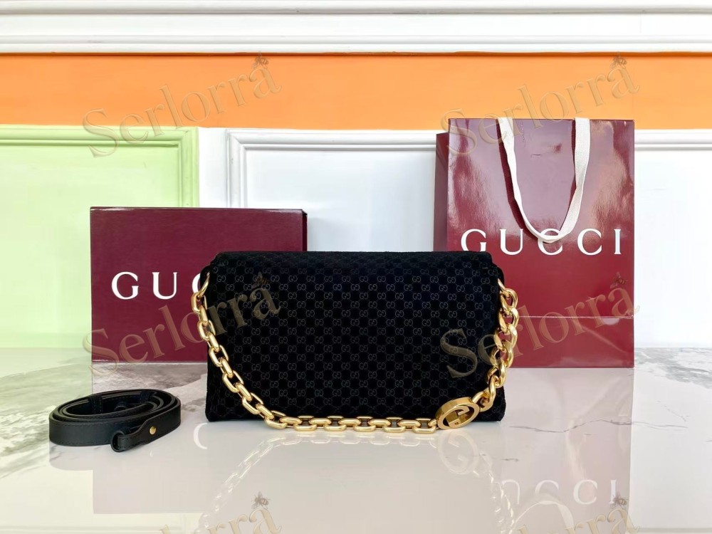GUCCI MEDIUM SHOULDER BAG WITH CHAIN