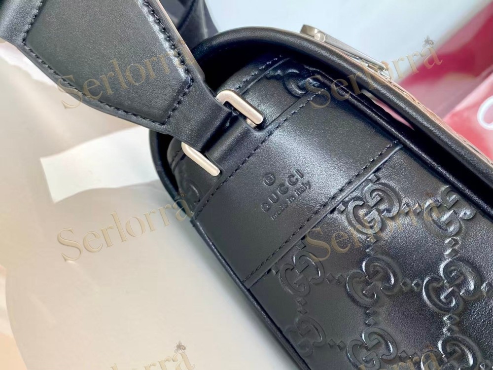 GUCCI GG EMBLEM MEDIUM CROSSBODY BAG