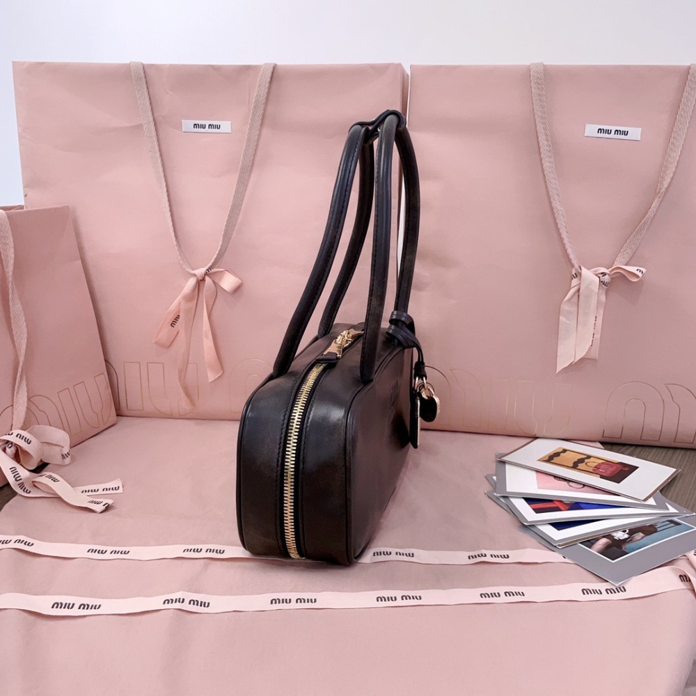 MIU MIU BEAU LEATHER HANDBAG