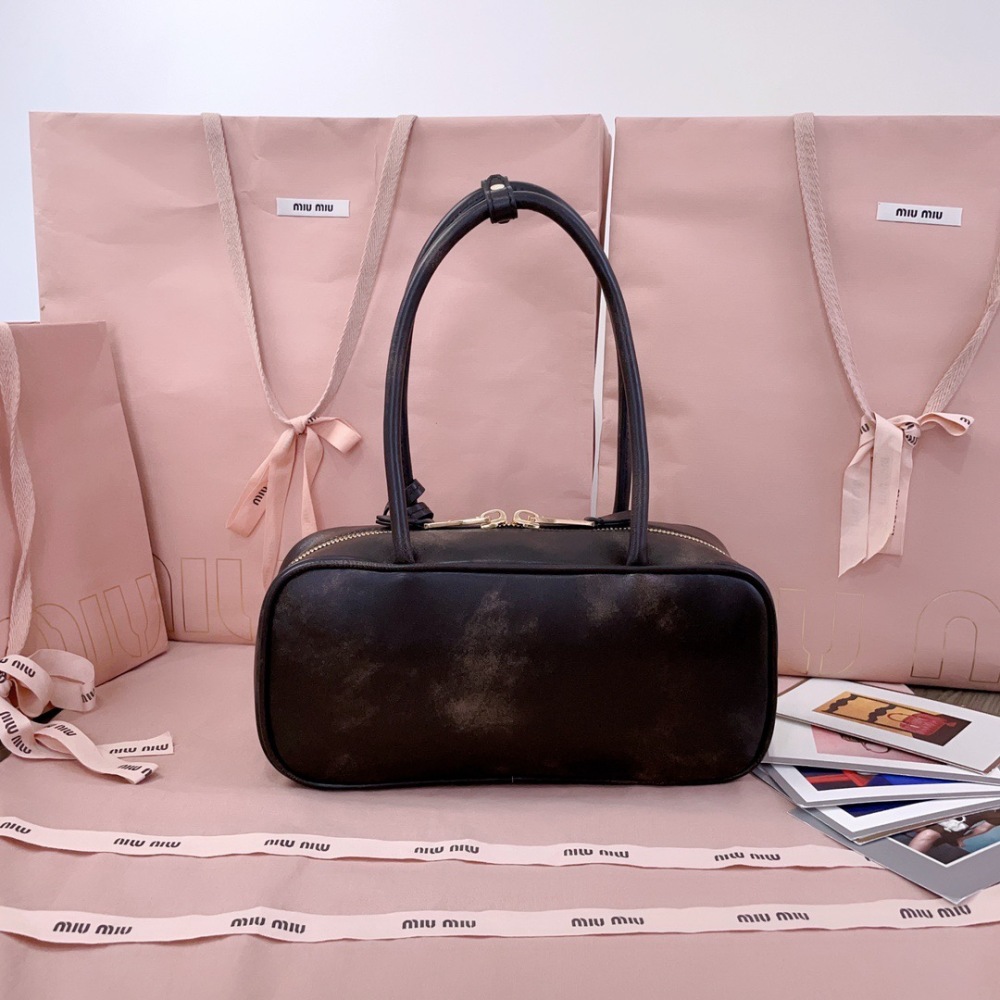 MIU MIU BEAU LEATHER HANDBAG
