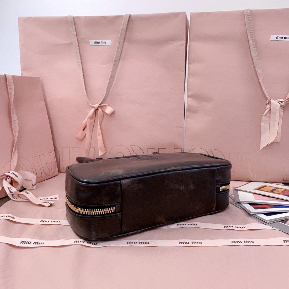 MIU MIU BEAU LEATHER HANDBAG