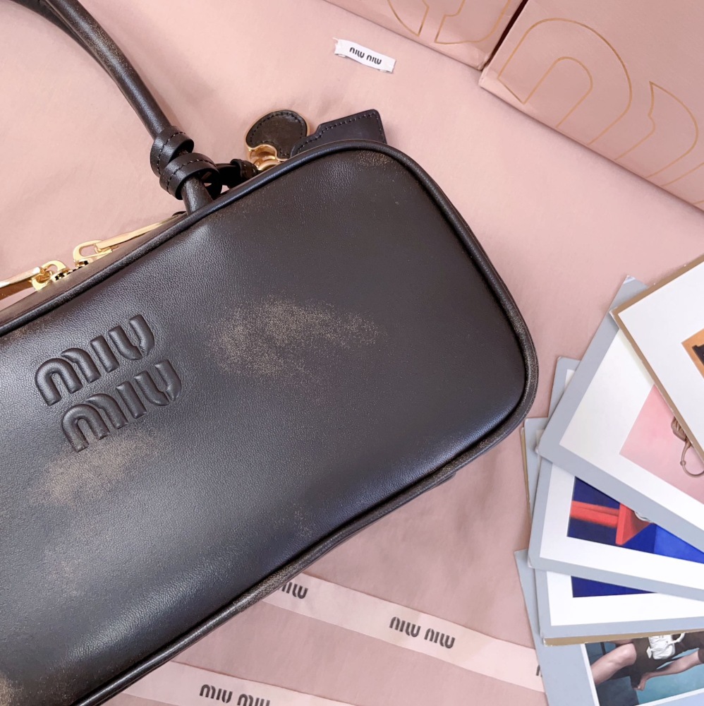 MIU MIU BEAU LEATHER HANDBAG