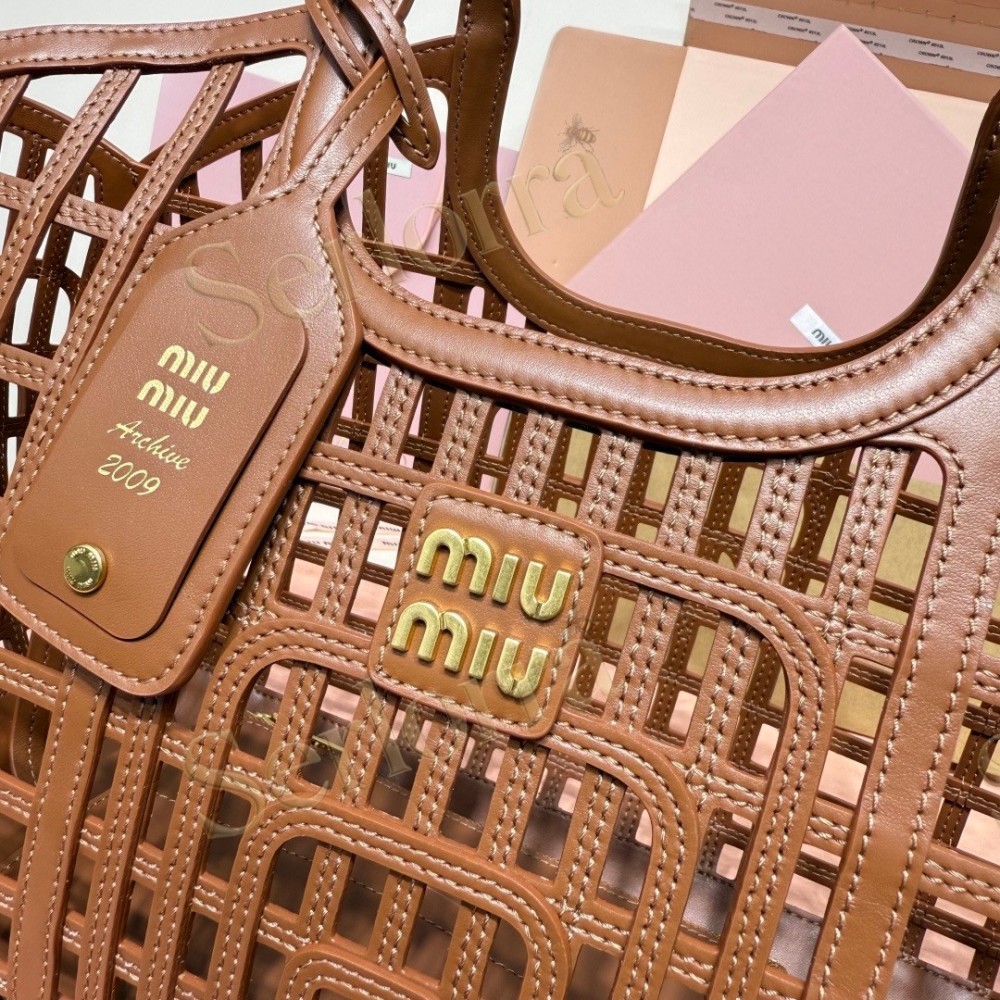 MIU MIU SHOULDER BAG