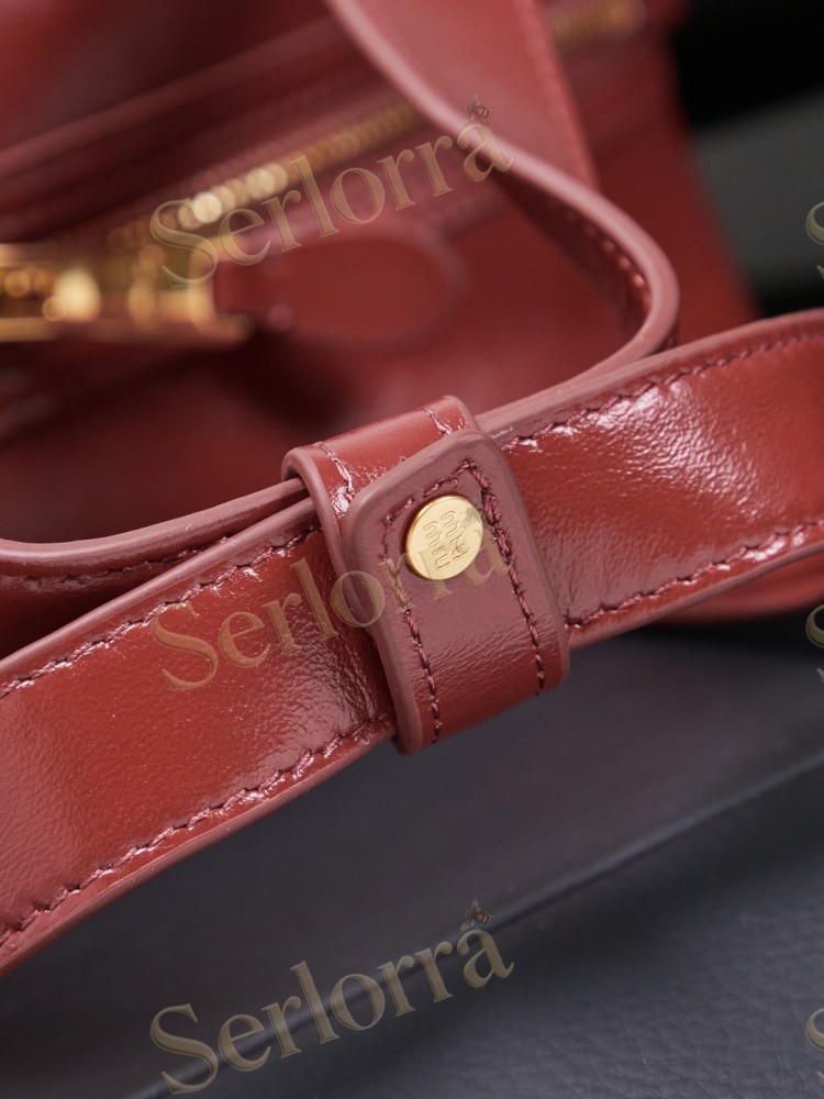 MIU MIU BAULLET LEATHER BAG