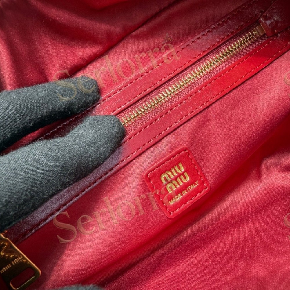 MIU MIU BAULLET LEATHER BAG