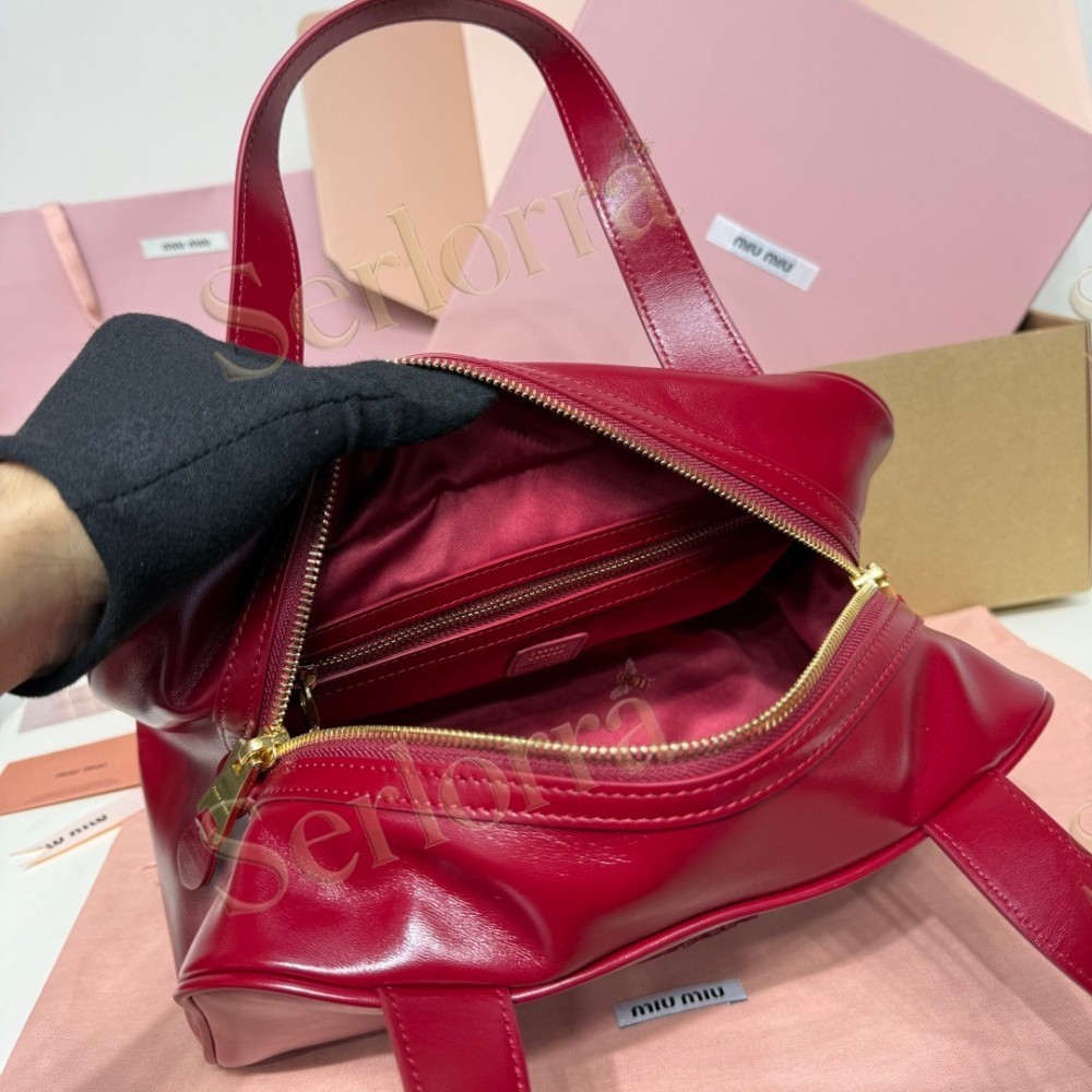 MIU MIU BAULLET LEATHER BAG