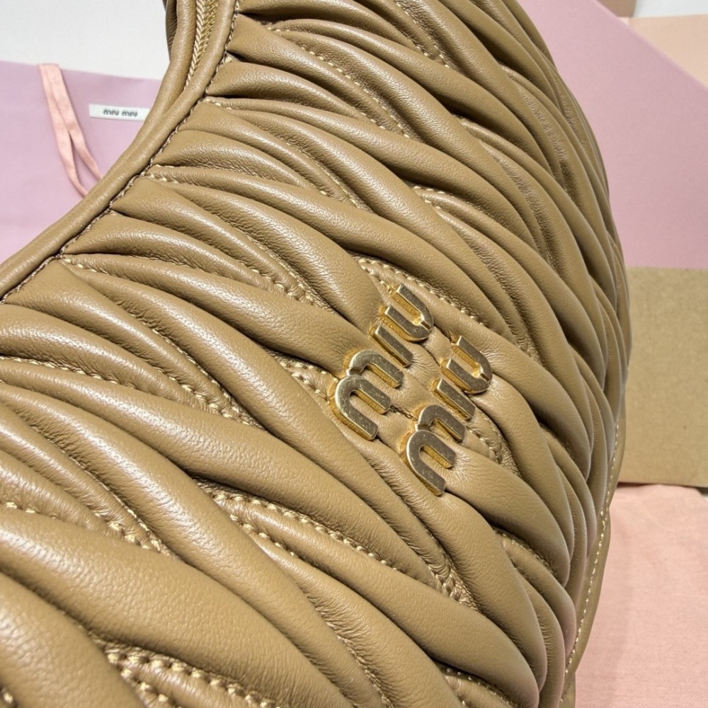 MIU MIU WANDER MATELASSÉ HOBO BAG