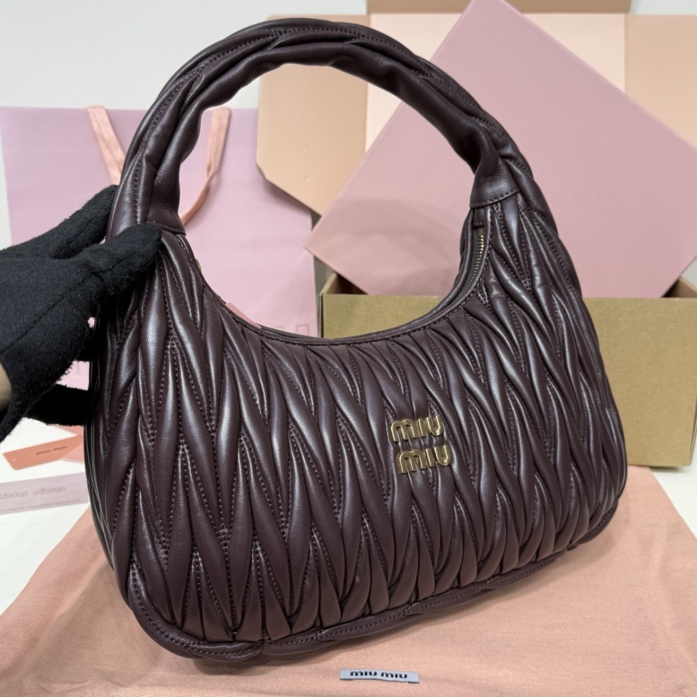 MIU MIU WANDER MATELASSÉ HOBO BAG