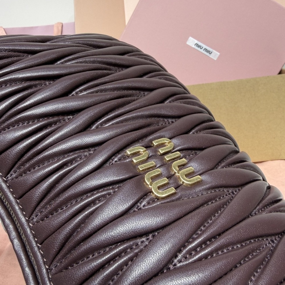 MIU MIU WANDER MATELASSÉ HOBO BAG