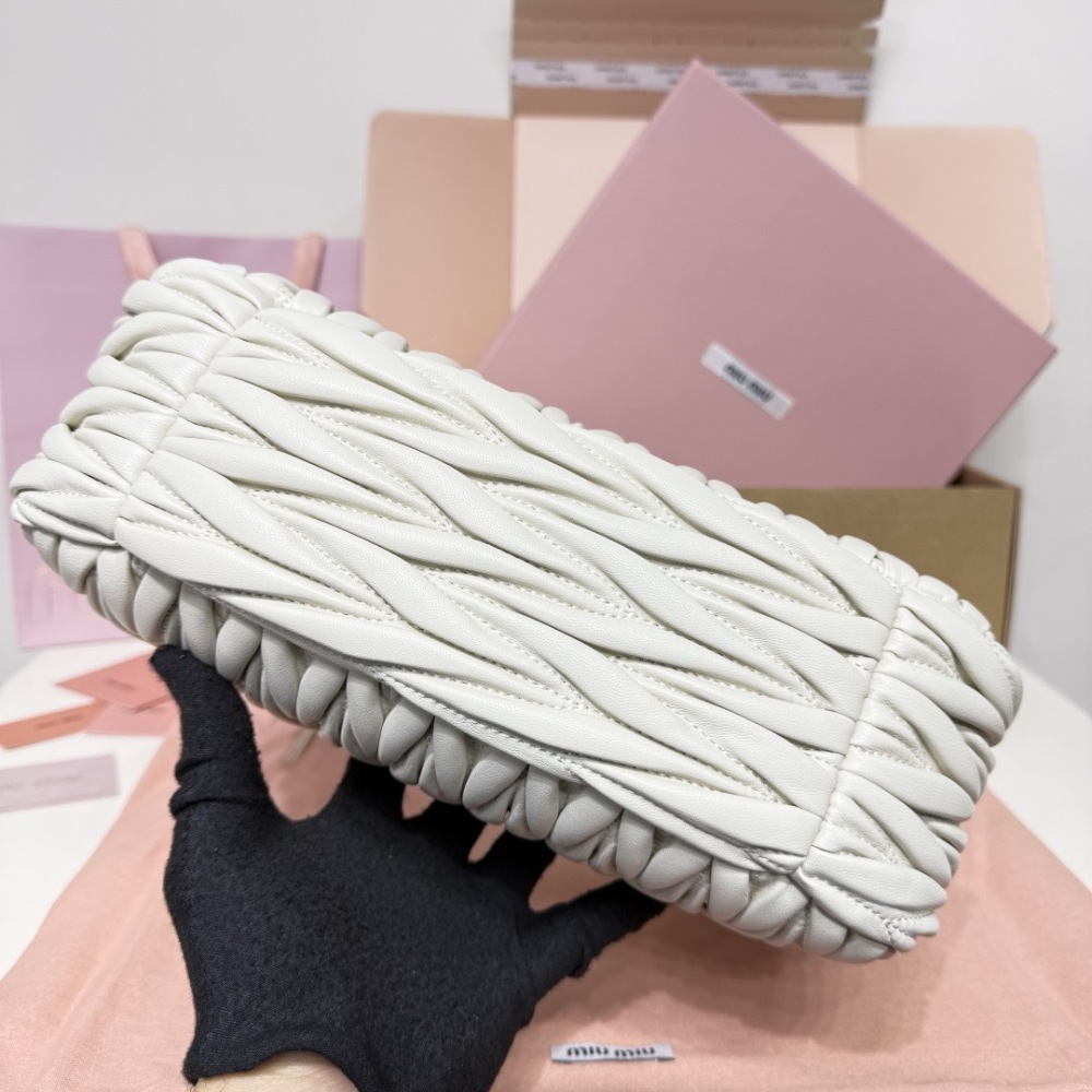 MIU MIU WANDER MATELASSÉ HOBO BAG