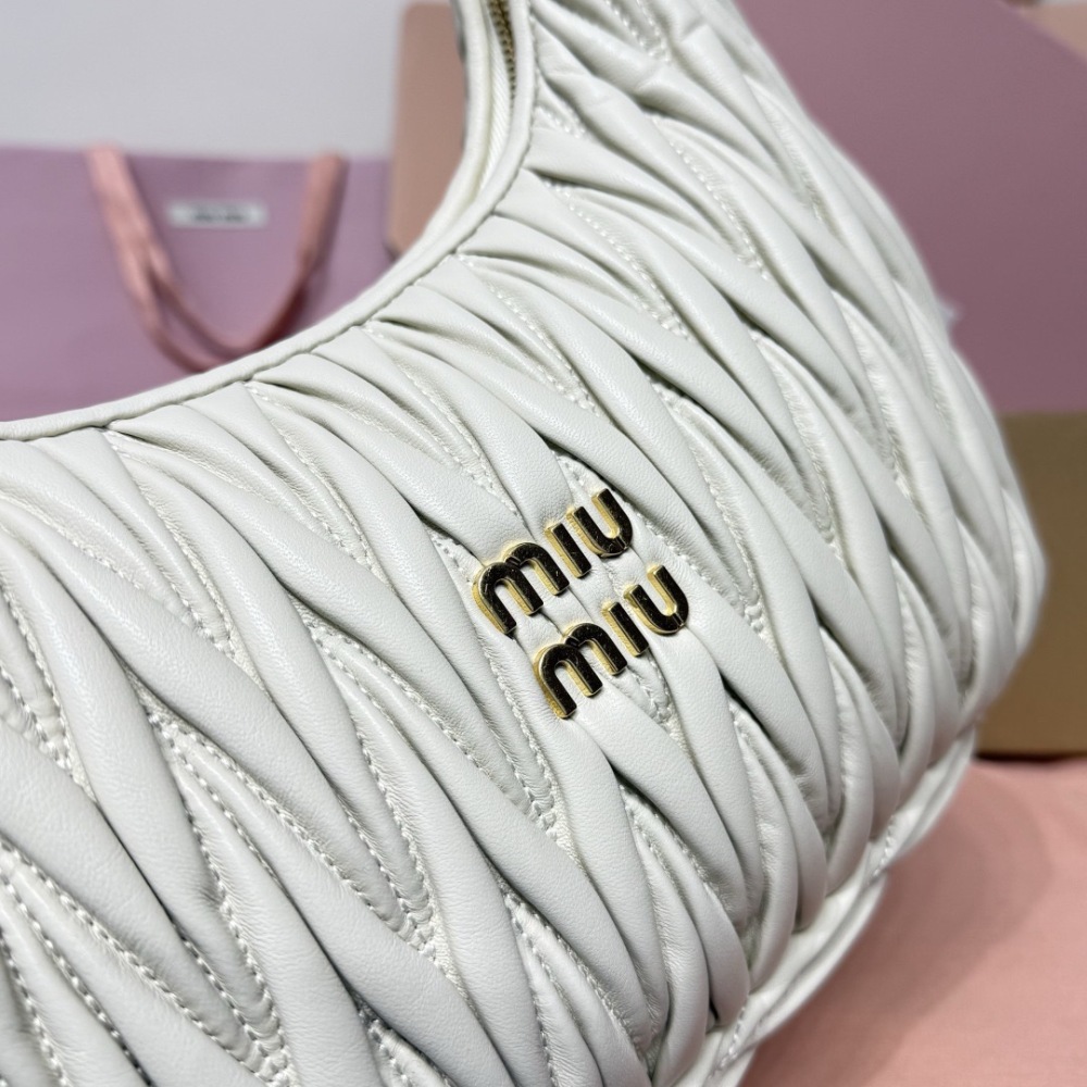 MIU MIU WANDER MATELASSÉ HOBO BAG