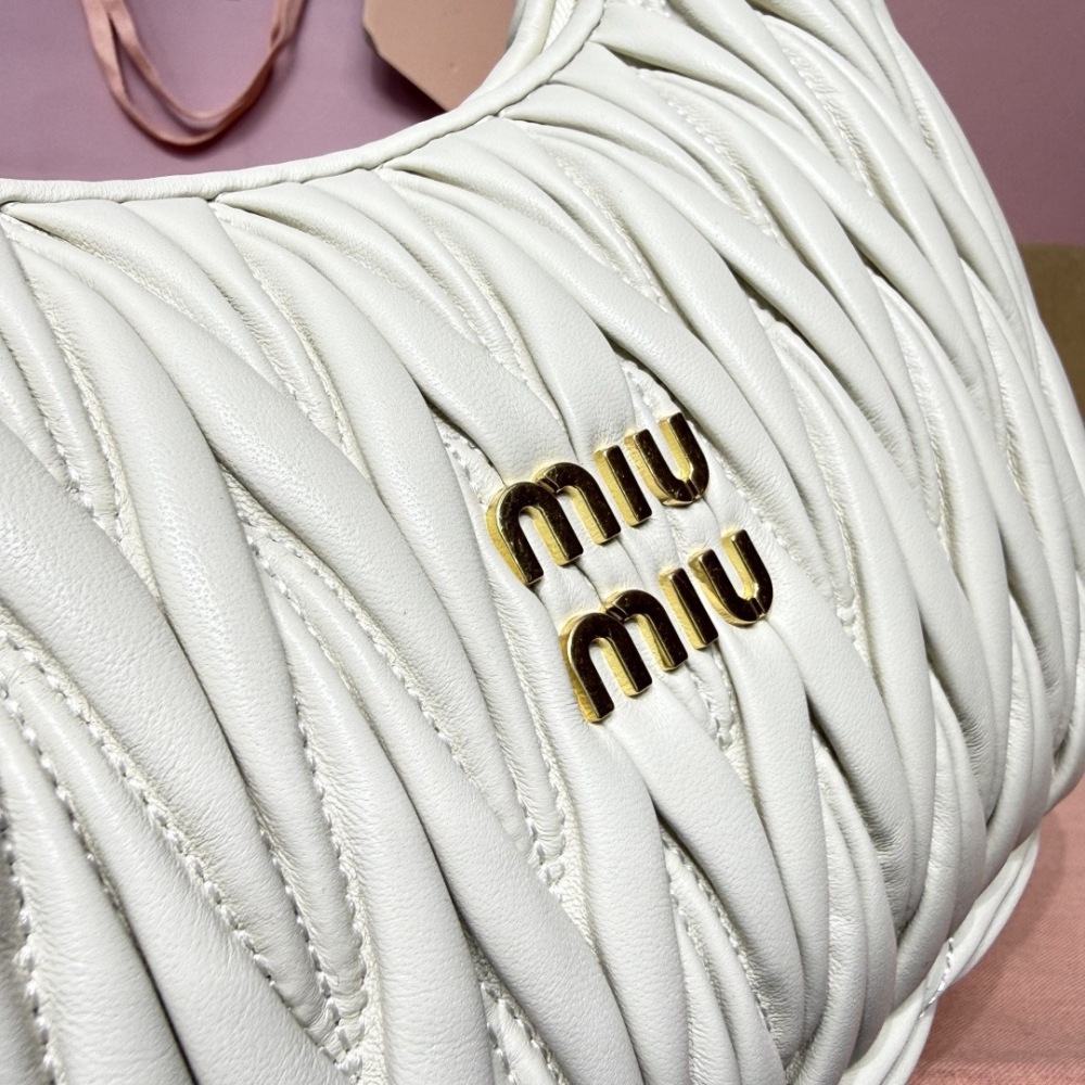 MIU MIU WANDER MATELASSÉ HOBO BAG