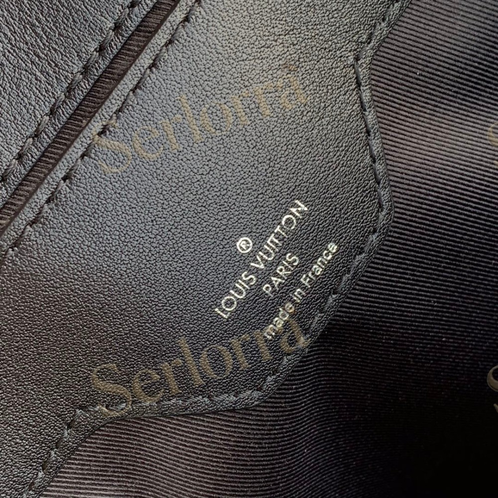 LOUIS VUITTON GRAND SAC