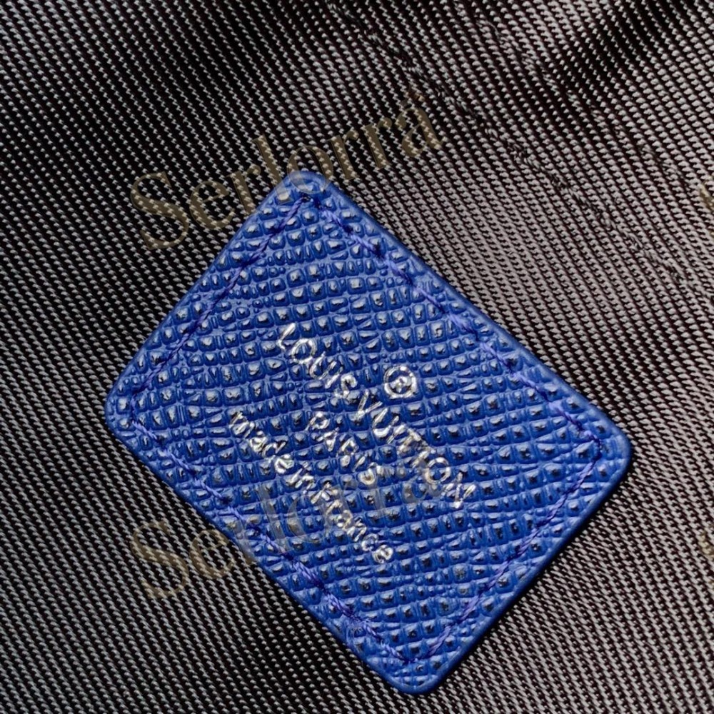 LOUIS VUITTON POCHETTE APOLLO