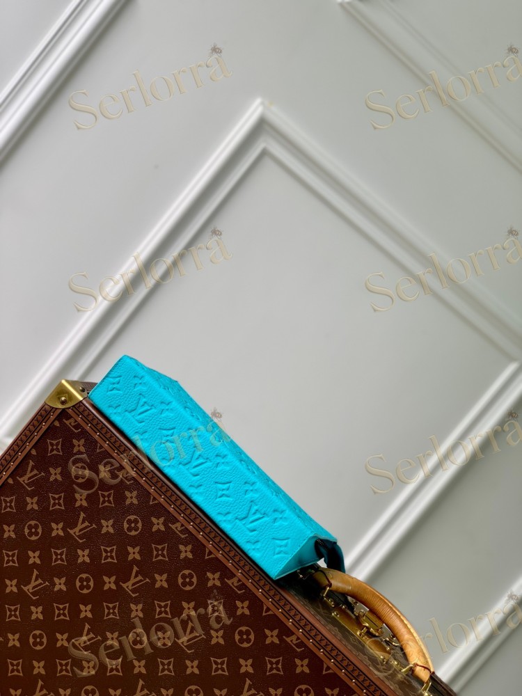LOUIS VUITTON POCHETTE VOYAGE