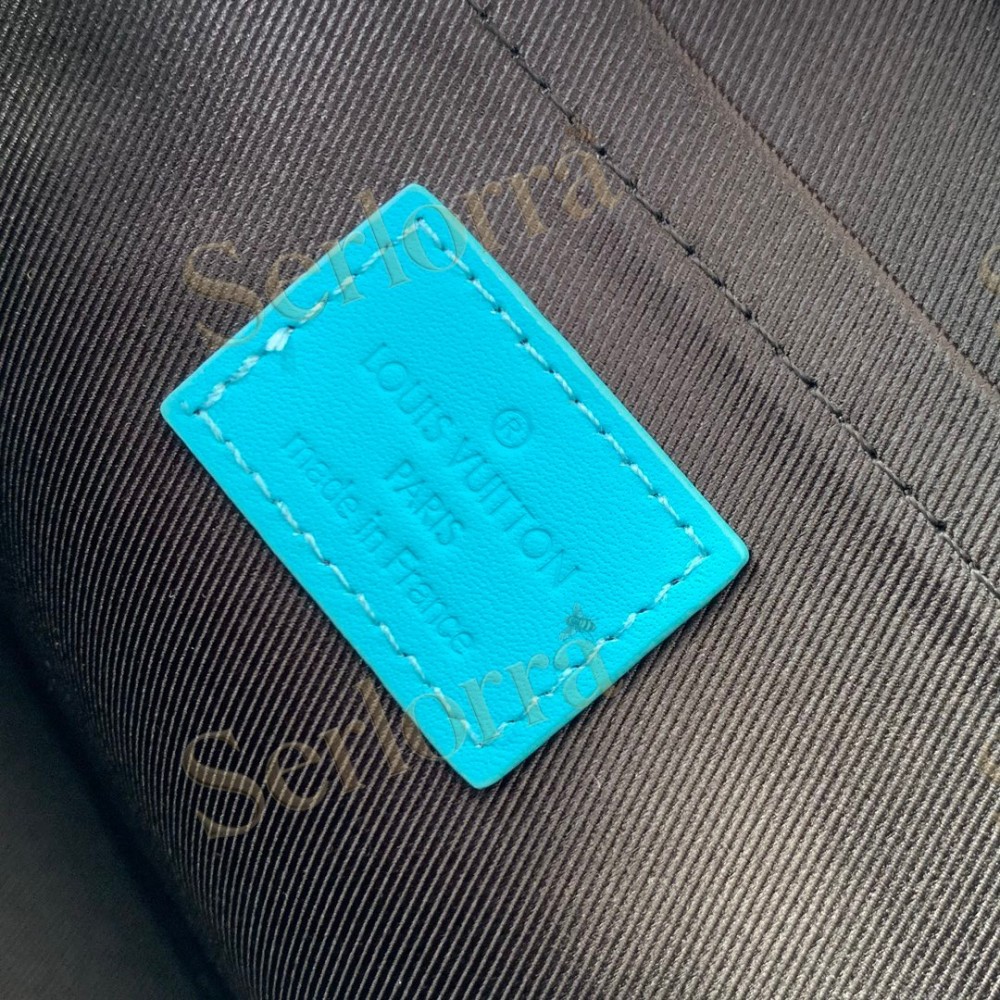 LOUIS VUITTON POCHETTE VOYAGE