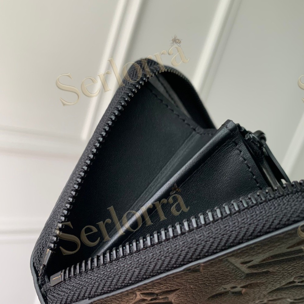 LOUIS VUITTON ZIPPY WALLET