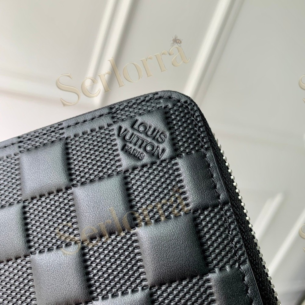 LOUIS VUITTON ZIPPY WALLET