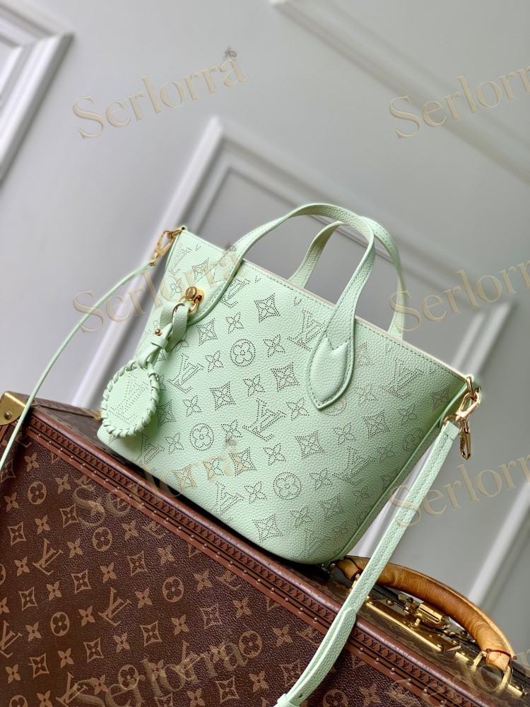 LOUIS VUITTON BLOSSOM PM