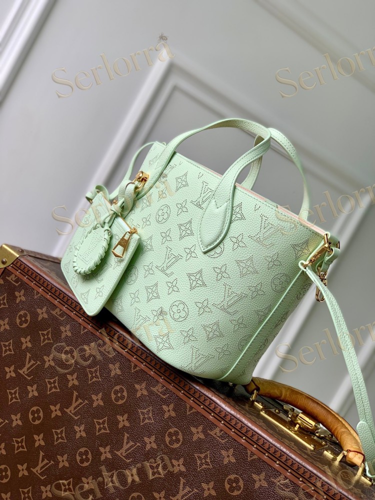 LOUIS VUITTON BLOSSOM PM