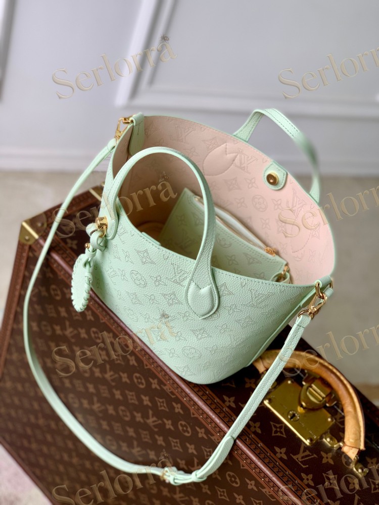 LOUIS VUITTON BLOSSOM PM