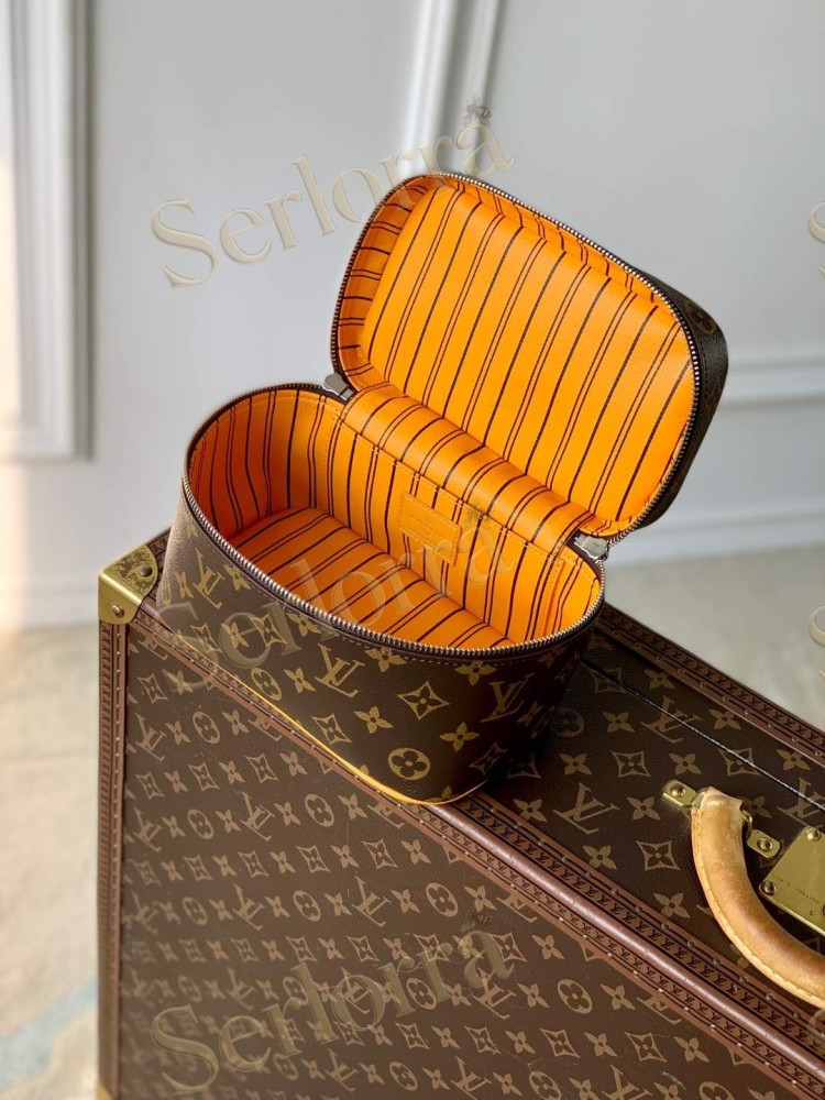 LOUIS VUITTON MASTER NICE MINI