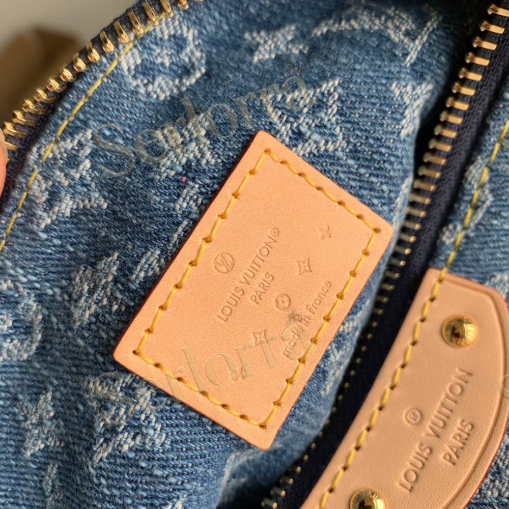 LOUIS VUITTON DENIM HILLS POCHETTE
