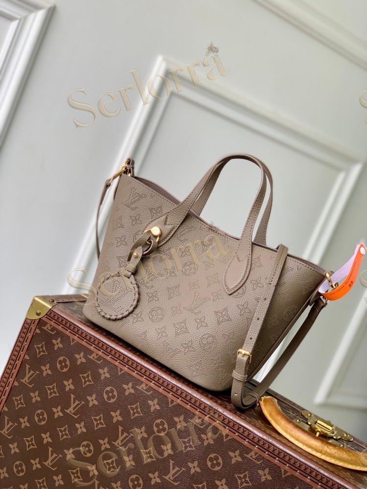 LOUIS VUITTON BLOSSOM PM