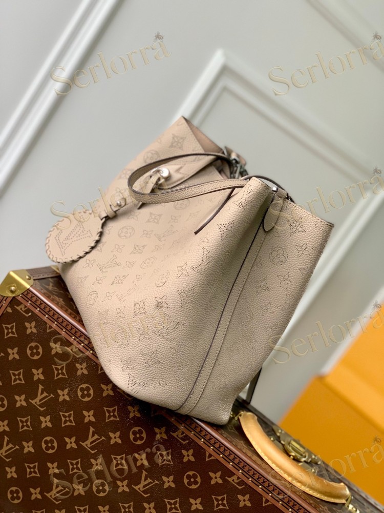 LOUIS VUITTON BLOSSOM MM