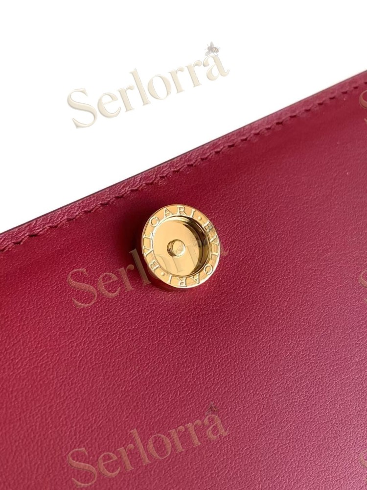 BVLGARI LOGO CALFSKIN WALLET ON CHAIN