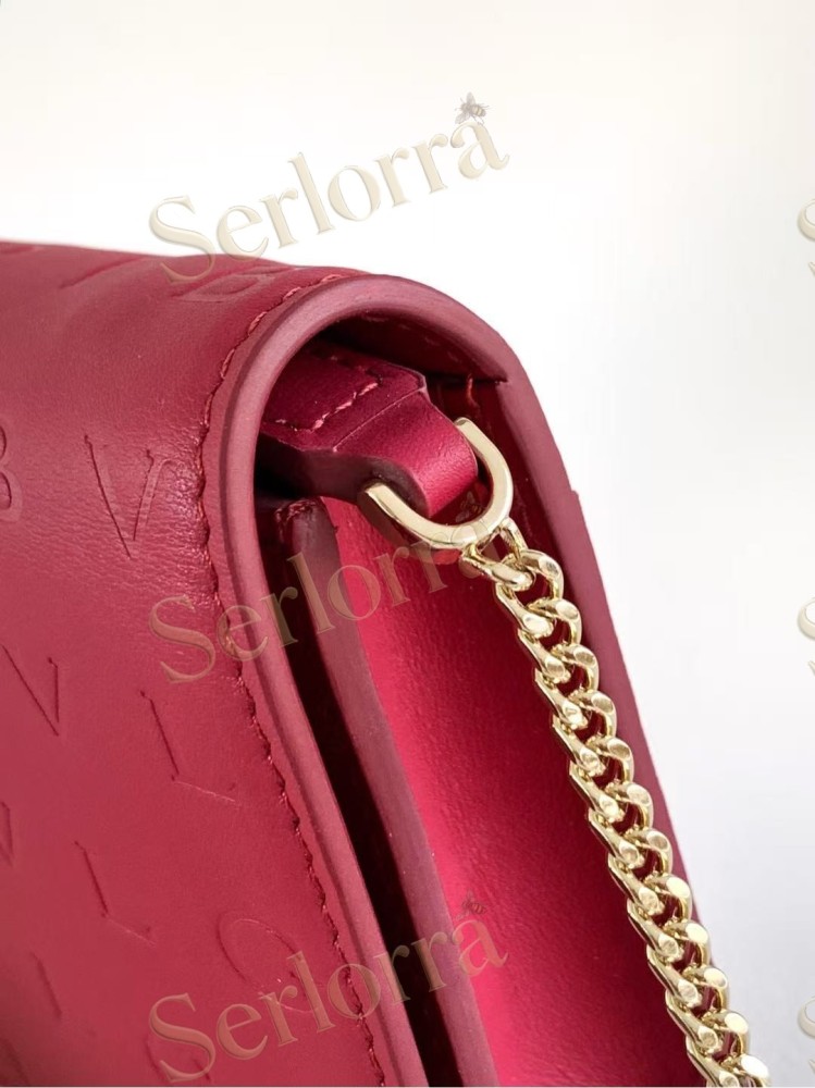 BVLGARI LOGO CALFSKIN WALLET ON CHAIN