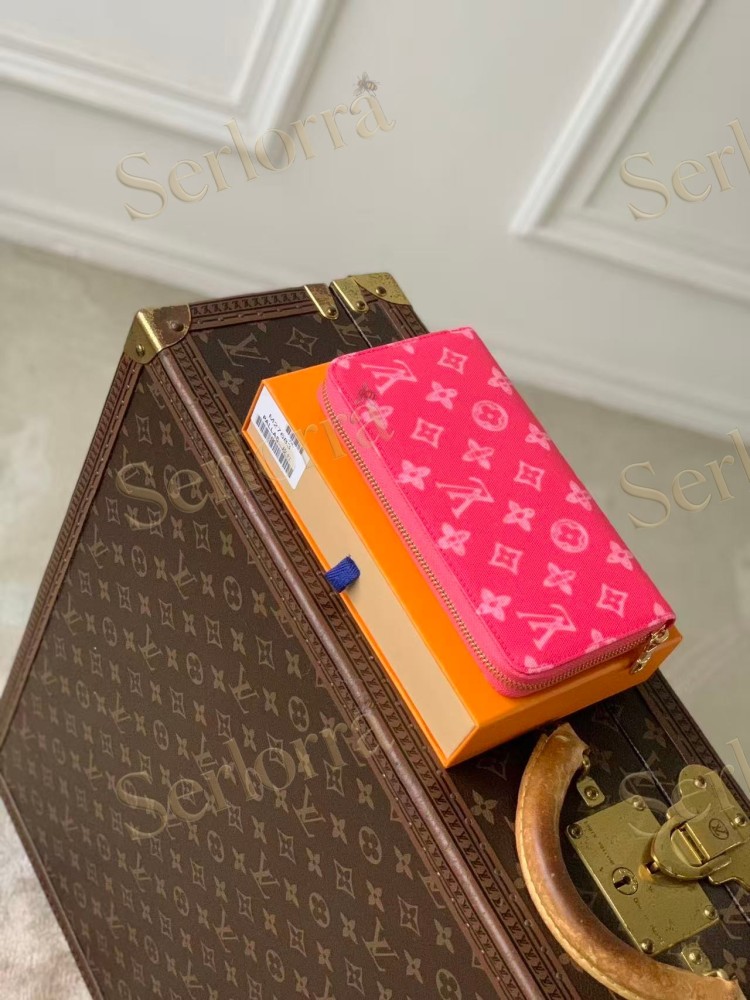 LOUIS VUITTON ZIPPY WALLET