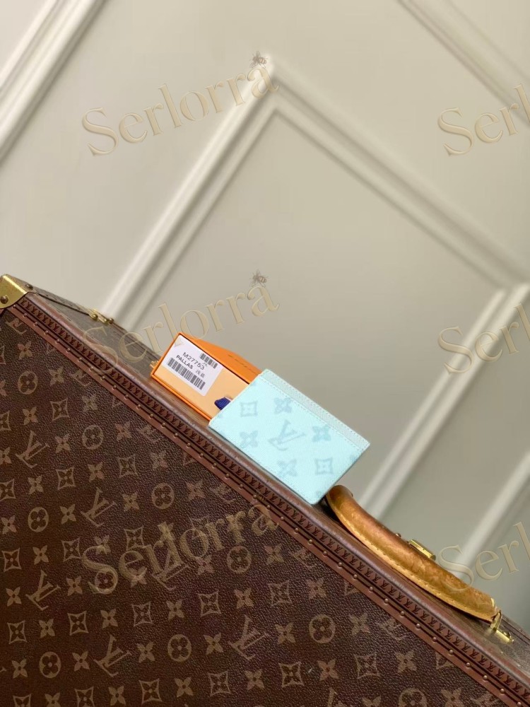 LOUIS VUITTON CARD HOLDER