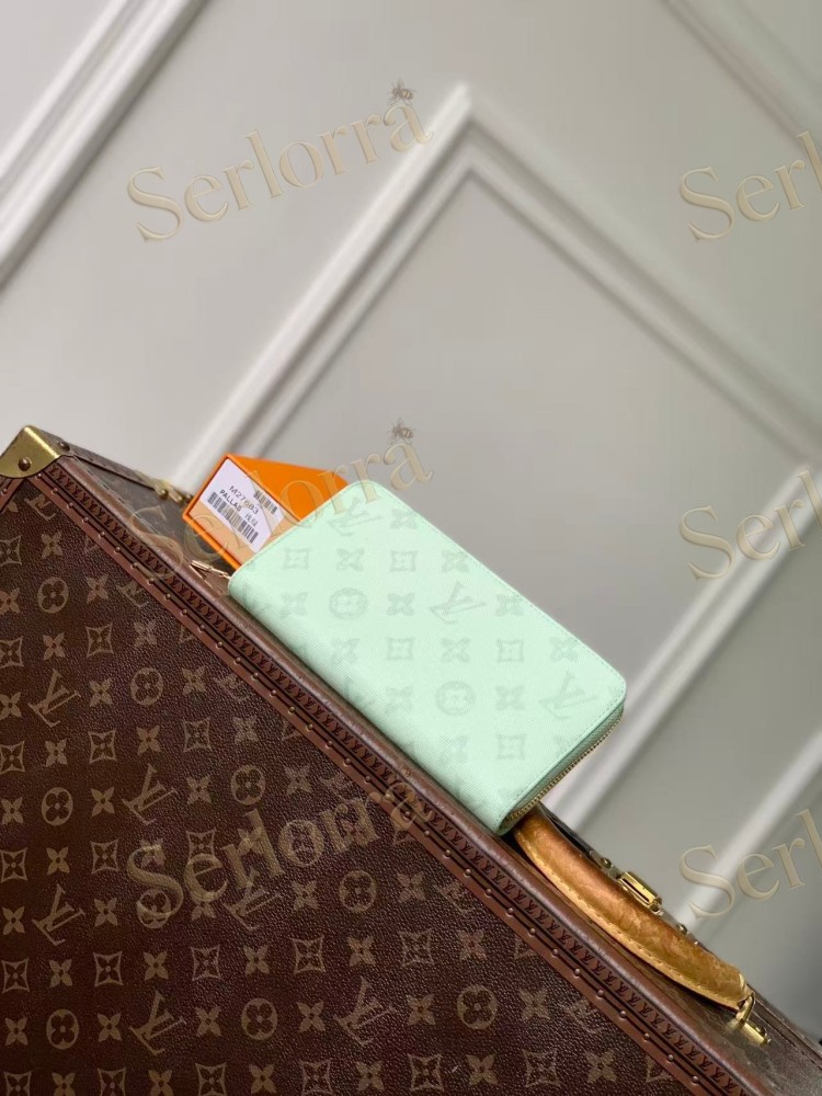 LOUIS VUITTON ZIPPY WALLET
