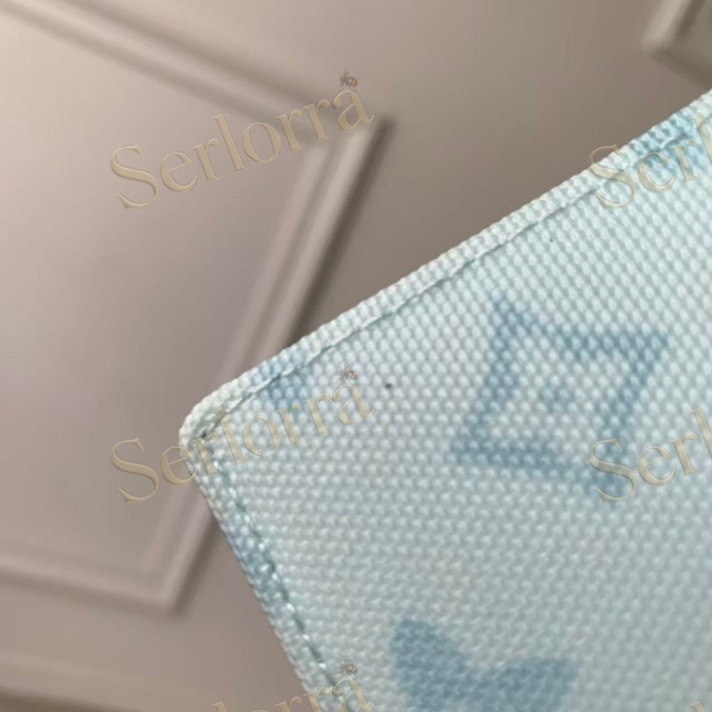 LOUIS VUITTON CARD HOLDER