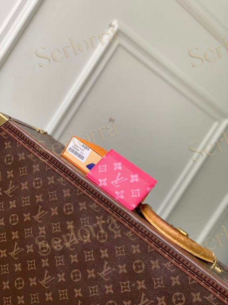 LOUIS VUITTON CARD HOLDER