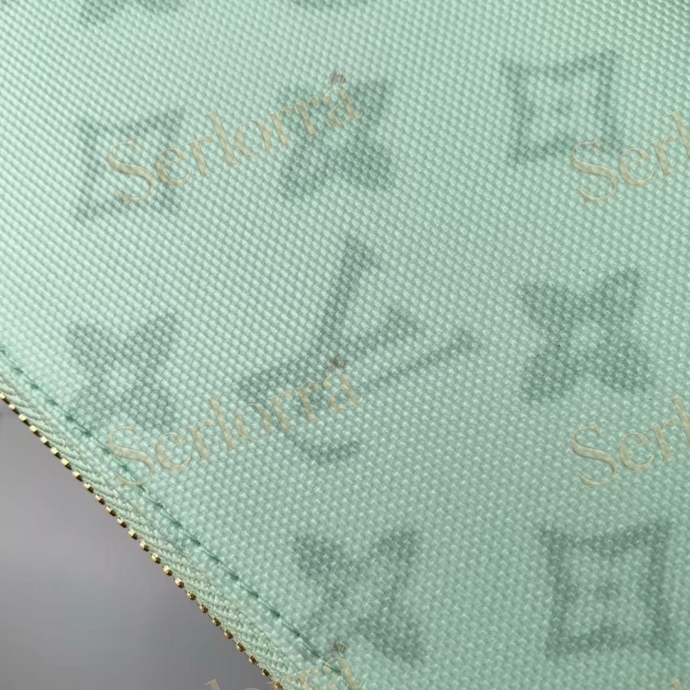 LOUIS VUITTON ZIPPY WALLET