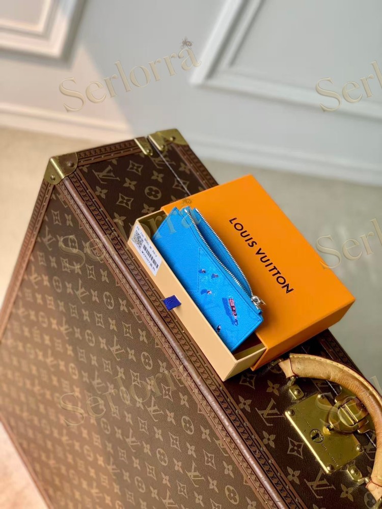 LOUIS VUITTON CARD HOLDER