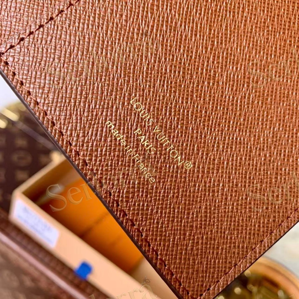 LOUIS VUITTON PASSPORT HOLDER