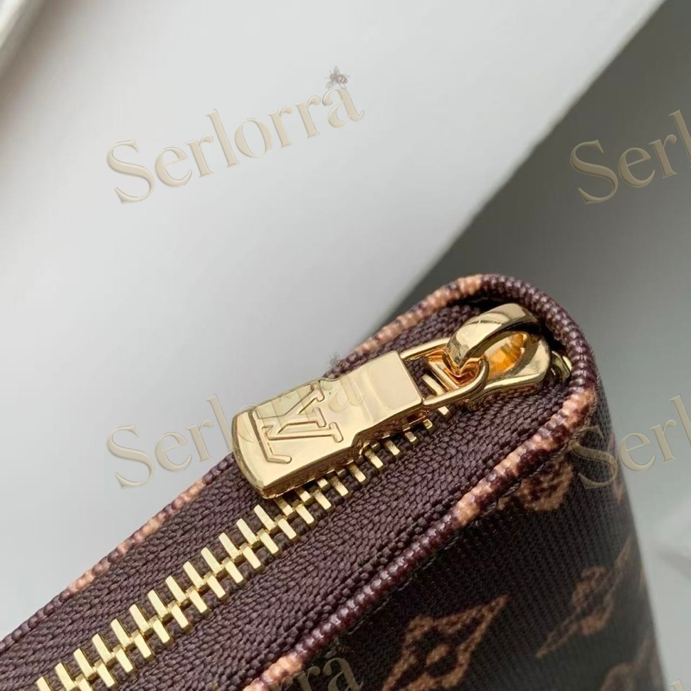 LOUIS VUITTON ZIPPY WALLET