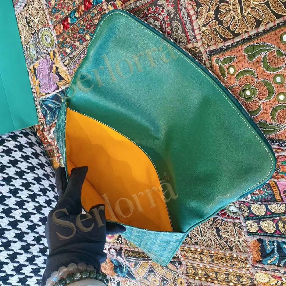 GOYARD SAINTE-MARIE MM CLUTCH