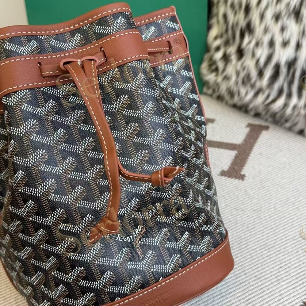 GOYARD PETIT FLOT BUCKET BAG