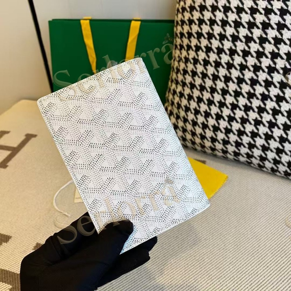 GOYARD GRENELLE PASSPORT COVER